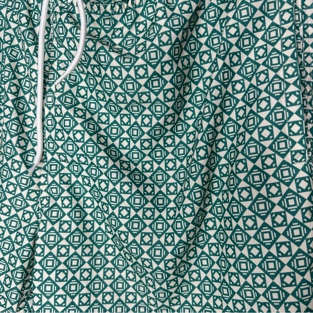 Arizona Jean Company Green Swim Trunks with Geometric Pattern